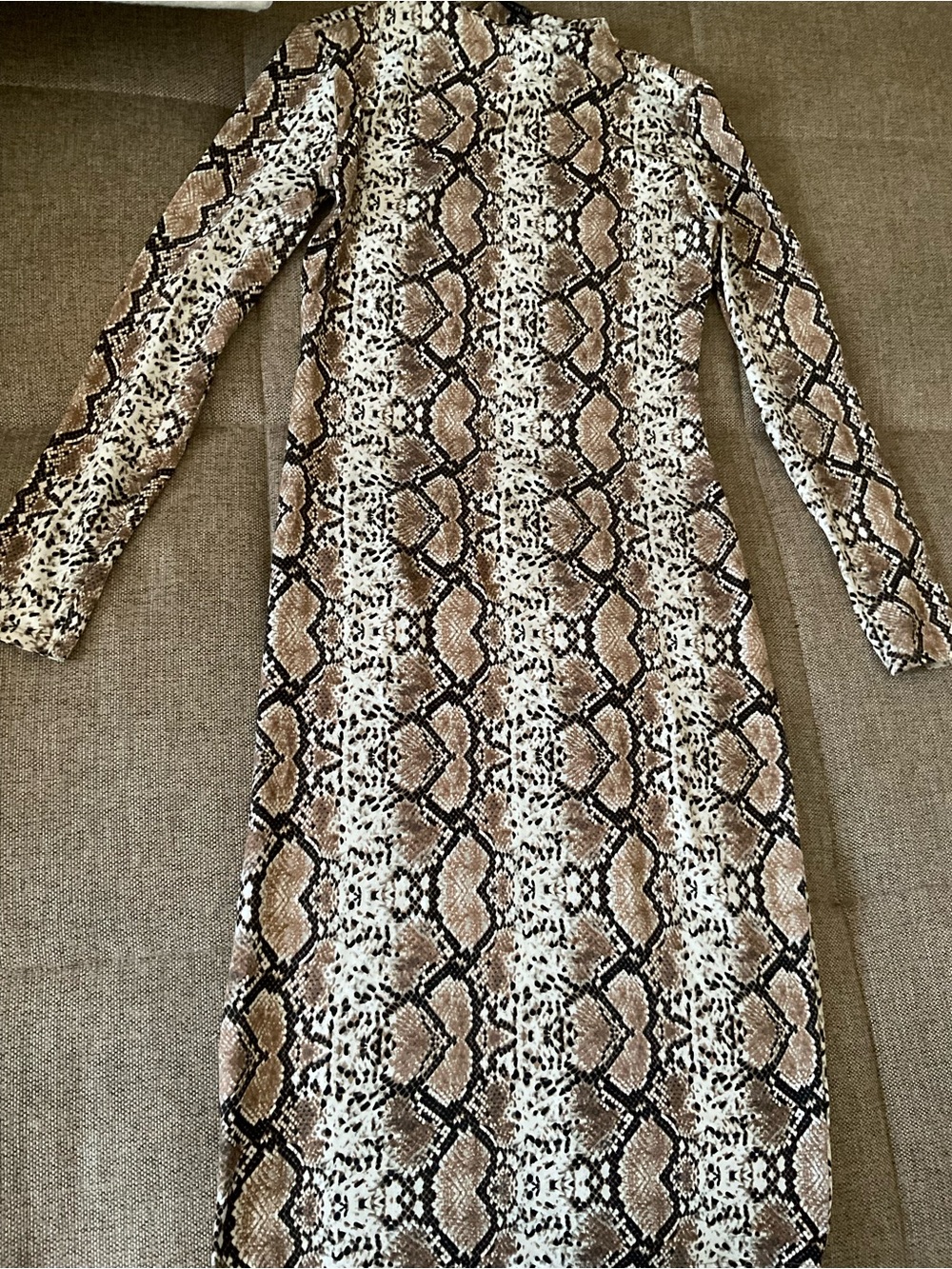 Long-Sleeve Snake-Print Bodycon Dress in Brown
